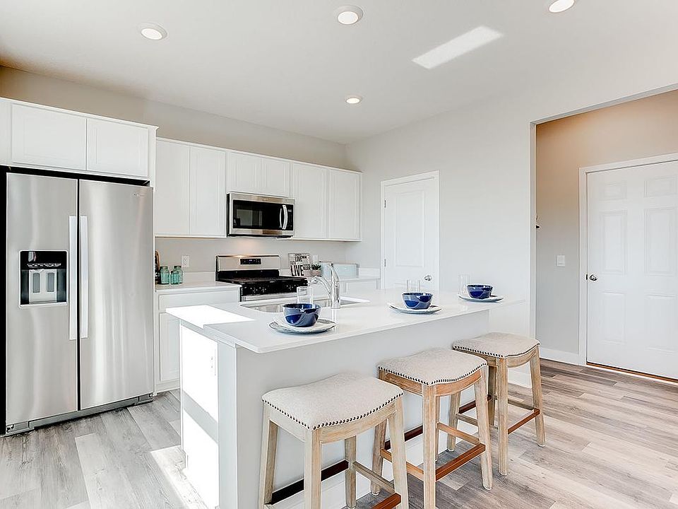 1st image of 20937 Fleetwood St