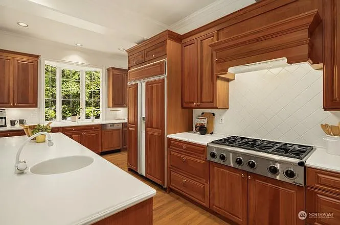 13623 NE 32nd Pl — Photo 9