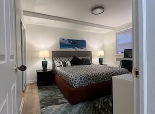 1813 W Touhy Ave APT 1, Chicago, IL 60626