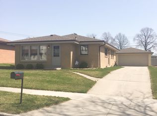 5632 S 30th St, Milwaukee, WI 53221