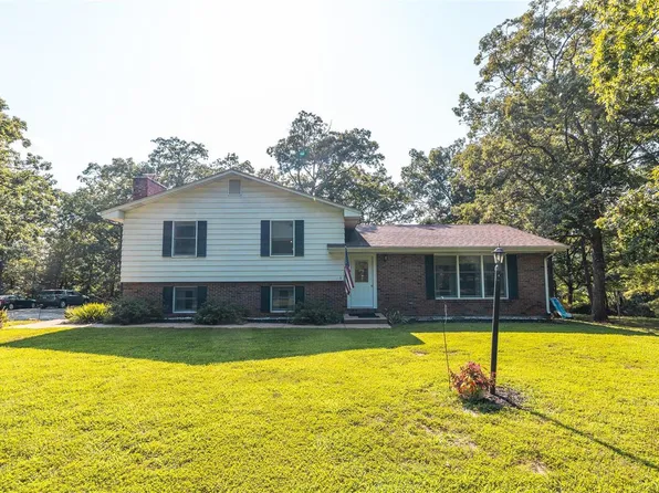 9 S Meadow View Ct, Gerald, MO 63037