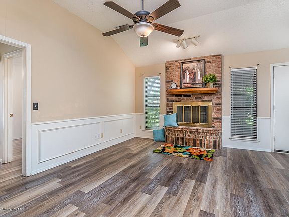 5th image of 5805 Campus Dr
