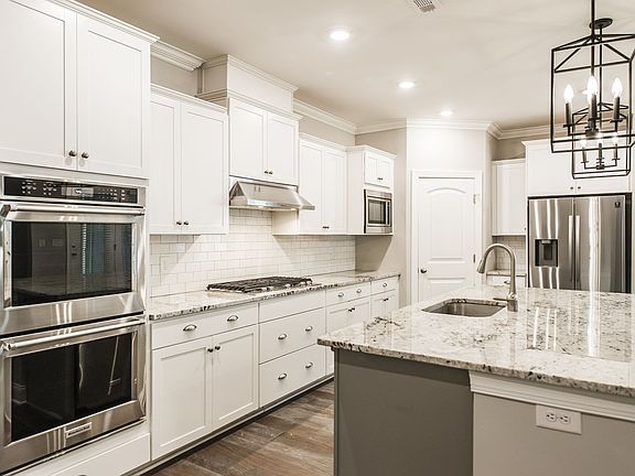 5th image of 1728 Foxland Blvd