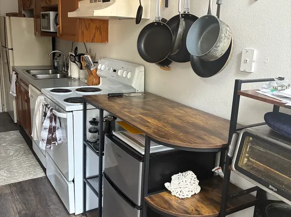 Canyon Crest Apartments