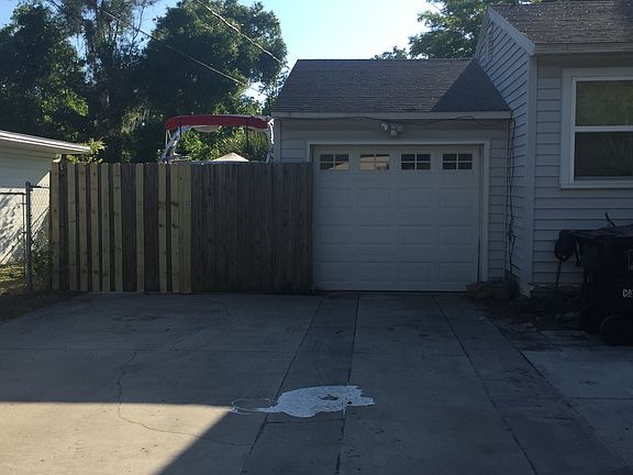 Garage & access to back yard