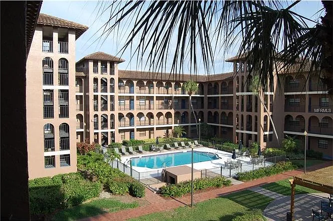 6100 Gulfport Blvd S #304