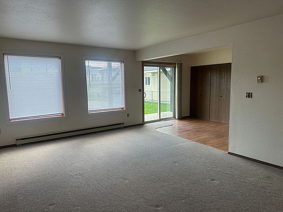 5th image of 1526 W Koch St APT 3