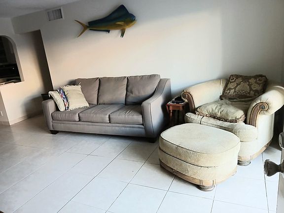 5th image of 6243 E Bay Dr Unit 2