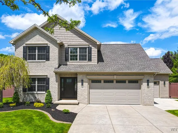 1 Park Meadow Dr, West Seneca, NY 14224