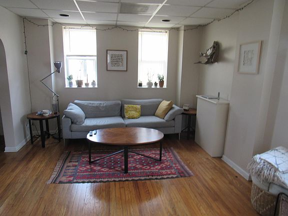 2nd image of 1115 Missouri Ave