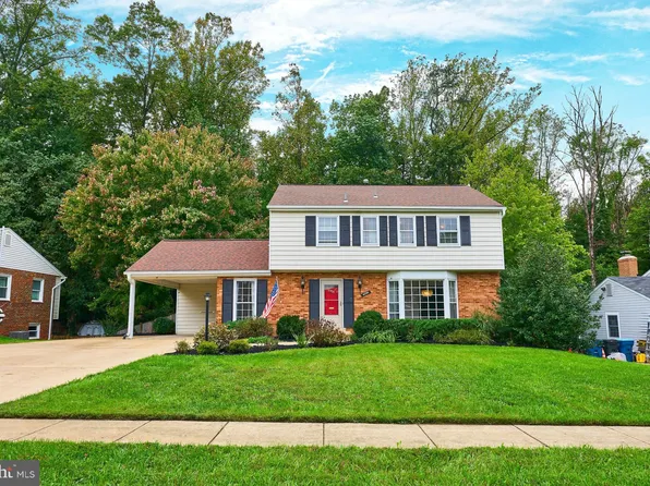 8306 Carrleigh Pkwy, Springfield, VA 22152