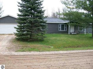 1064 Roseburgh Rd, Alger, MI 48610