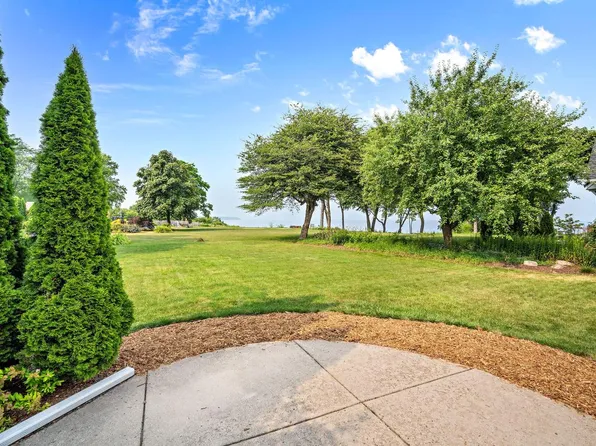 900 East Silver Spring DRIVE, Whitefish Bay, WI 53217