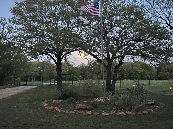 250 County Road 3735, Bridgeport, TX 76426