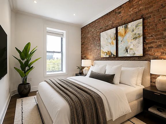 5th image of 107 Christopher St #8A