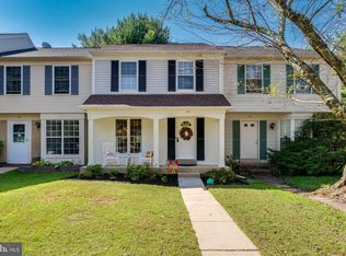 32 Capricorn Ct, Rockville, MD 20855