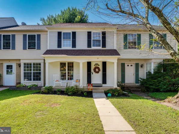 32 Capricorn Ct, Rockville, MD 20855