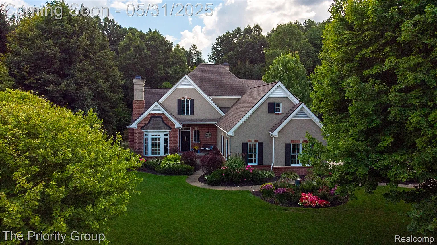 7730 Parkcrest Cir photo 1