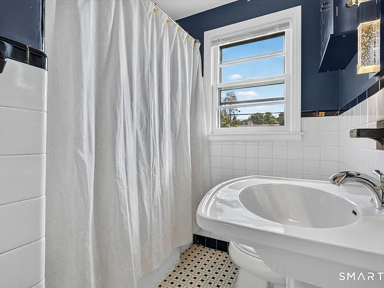 440 Evergreen Ave — Photo 26