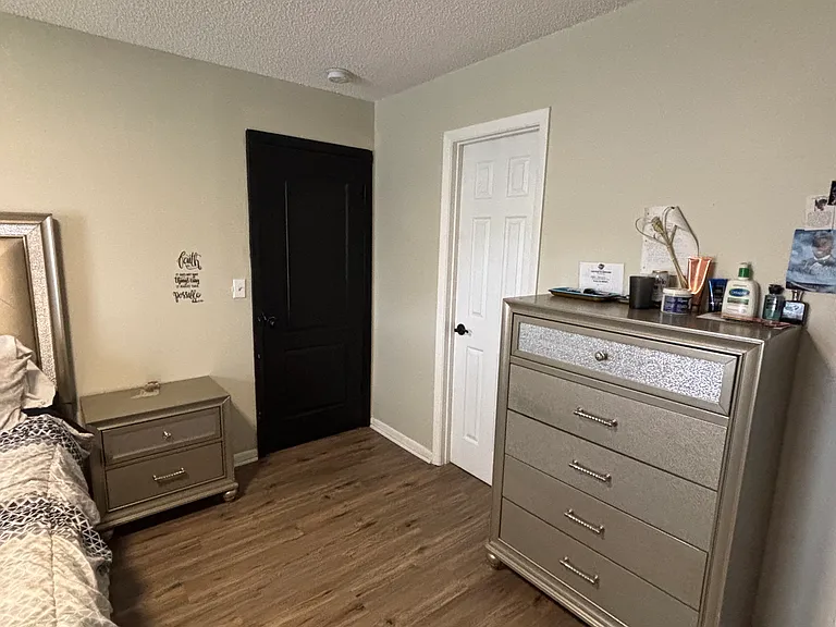 9659 Bayside Ct — Photo 12