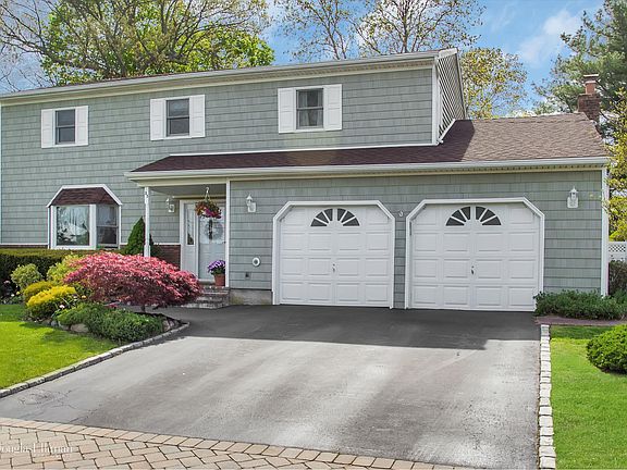 2nd image of 35 Claire Ln