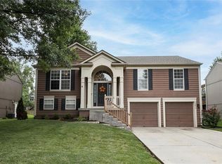 15874 W 158th St, Olathe, KS 66062