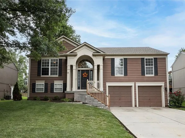 15874 W 158th St, Olathe, KS 66062
