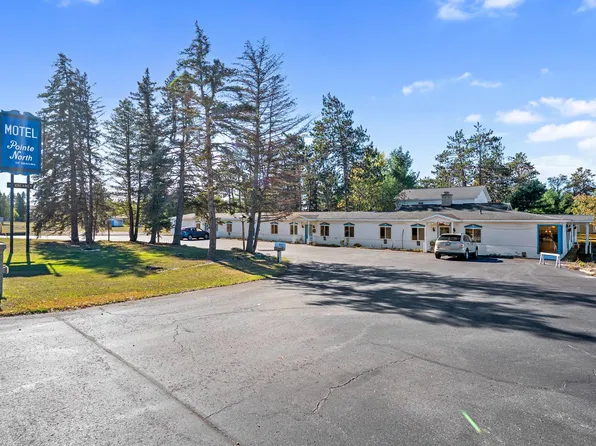 1024 S Interstate Highway 75 Business Loop, Grayling, MI 49738