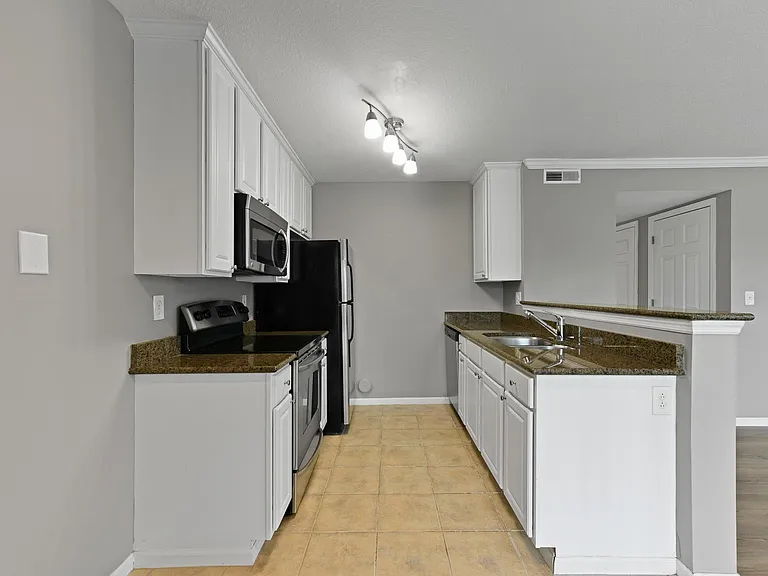 Heritage Glen — Photo 14
