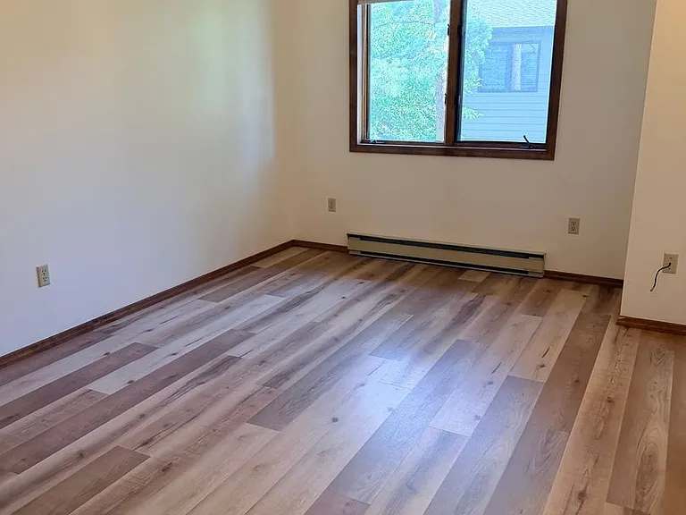 1612 W Olive St #13 — Photo 12