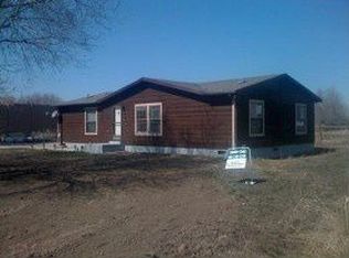 1898 W Farr West Dr, Farr West, UT 84404