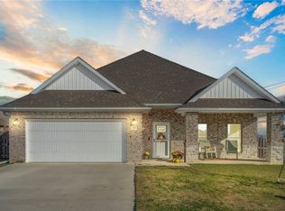 102 Manfield Ave, Pea Ridge, AR 72751