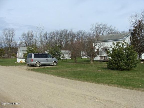 4th image of 5811 Heritage Dr