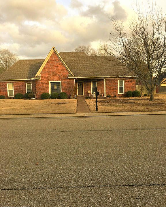 1st image of 6864 Oak Forest Dr