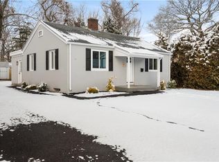 6 Sand Hill Dr, North Kingstown, RI 02852