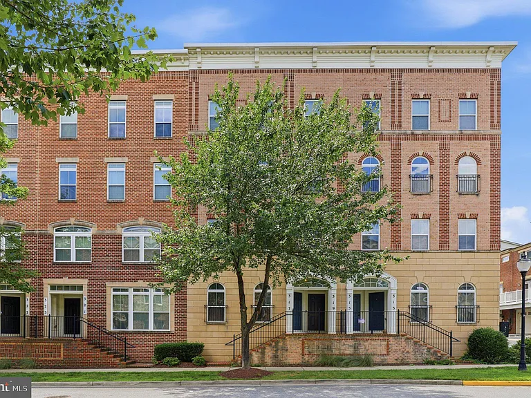 317 Community Center Ave — Photo 1