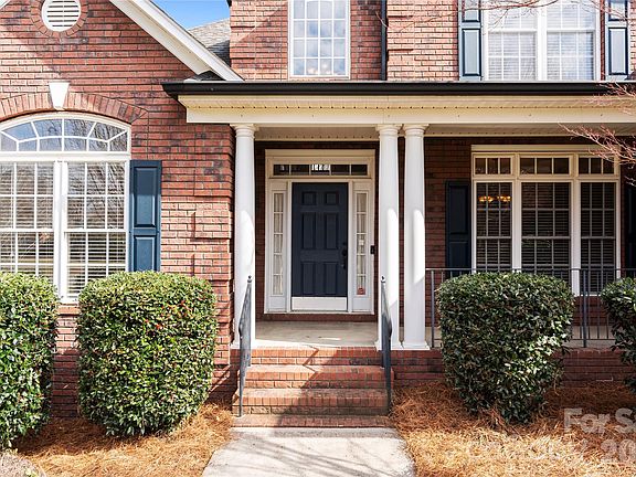 2nd image of 8933 Vickery Ln
