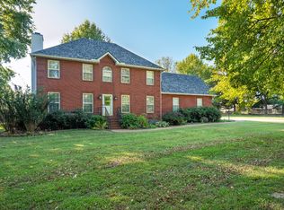 311 Orchard Park Dr, White House, TN 37188