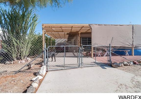2nd image of 2180 Sapphire St