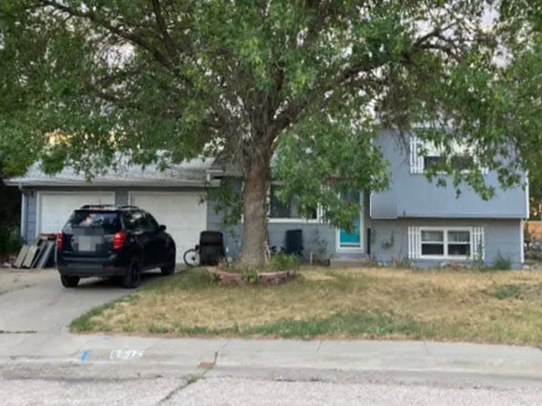 3675 Bighorn St, Torrington, WY 82240