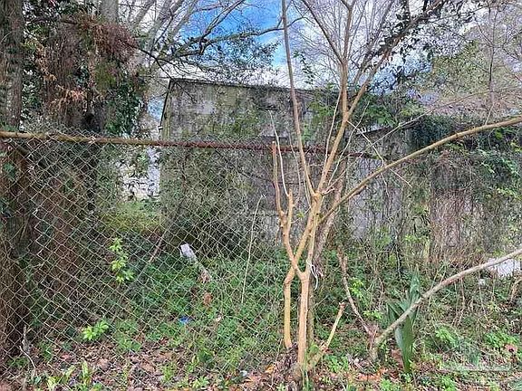 2nd image of 3109 N R St