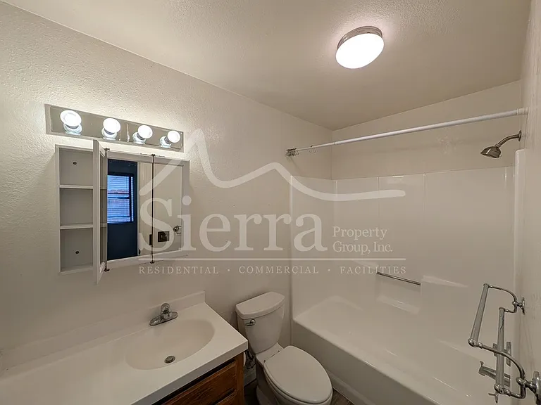1426 Euclid Ave #A — Photo 8