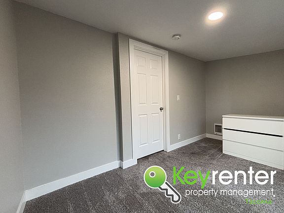 4th image of 1520 S 56th St #8