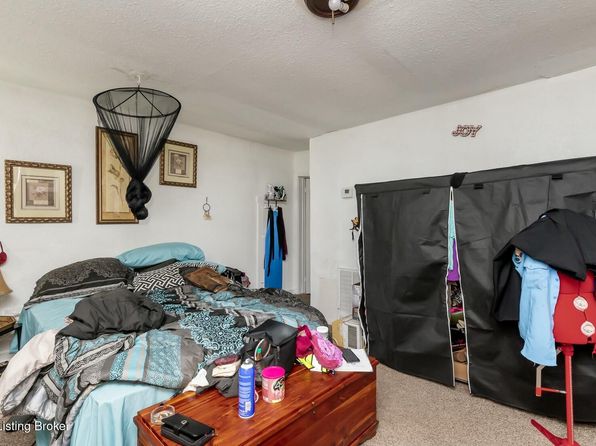 louisville-kentucky-2082374346 picture