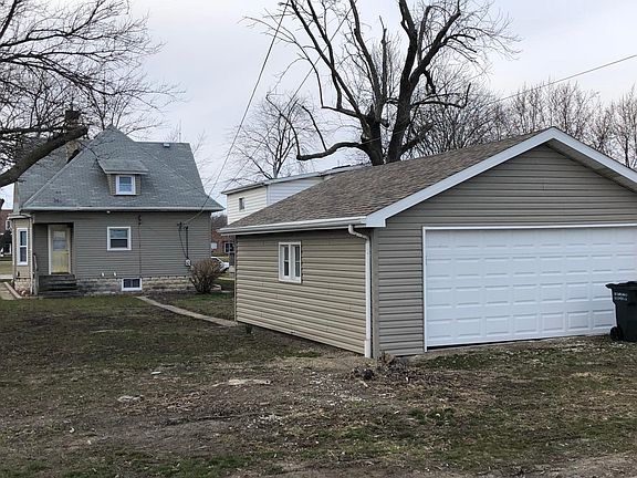  Garage and back of house 