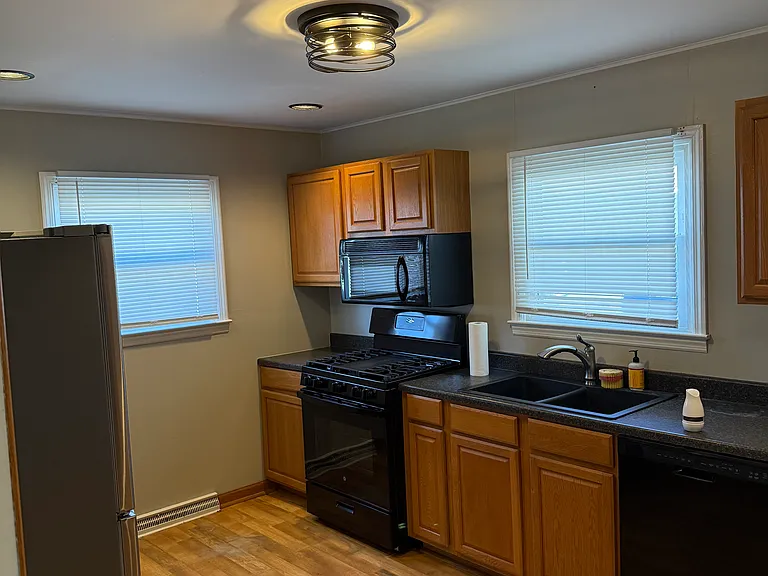 116 Briargate Rd — Photo 8