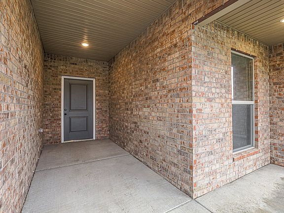 Angie Arisehomes 7550apachedr 1