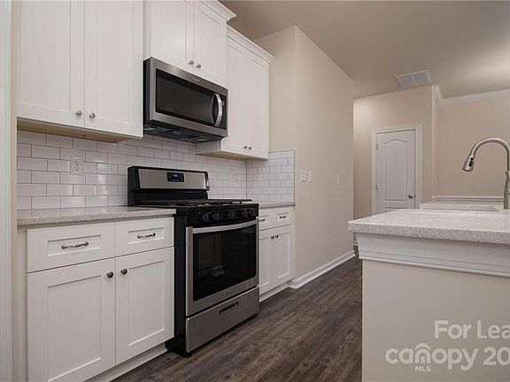 4th image of 314 Sadie Dr