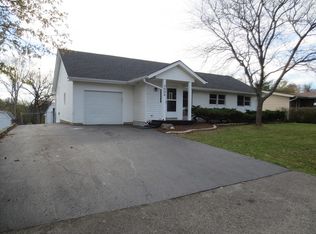 5006 N Westwood Dr, McHenry, IL 60051