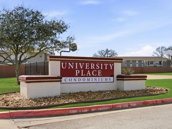 517 Sw Pkwy #204, College Station, TX 77840